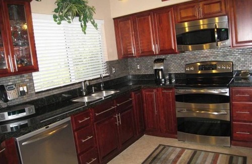 Chandler House | !Eco-friendly House - PHX area. 4 BR/3BA w/pool & spa great Chandler Location!