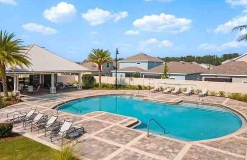 Westside House | Eco-friendly Townhouse at Oafleaf