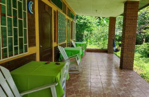 Santa Cruz Cabin | Eco-Lodge El Porvenir.