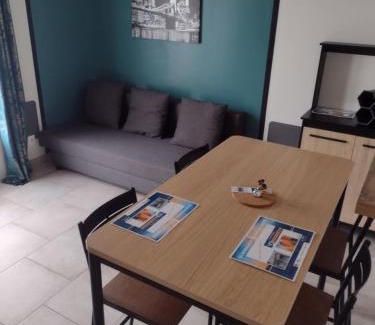 Mondeville House | Eco-Logis le 50, maison avec jardins et terrasse privatifs