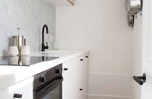 Hove House | Eco townhouse, central Brighton near beach. 4 bedroom & family friendly