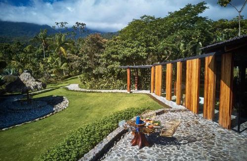 Guacimo Hotel | Ecolirios Boutique Hotel & Villas