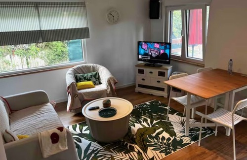 Ave et Auffe Ski Chalet | Ecolodge Roptai