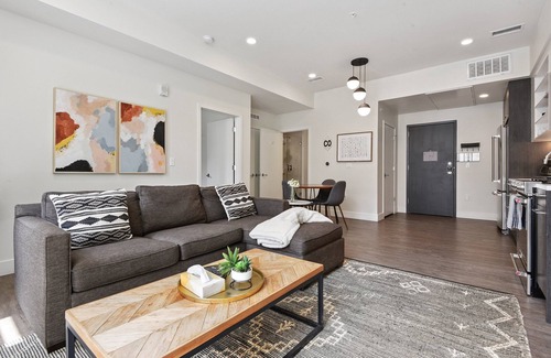 Jefferson Park Condo | EcoLoft City Views | LoHi Denver