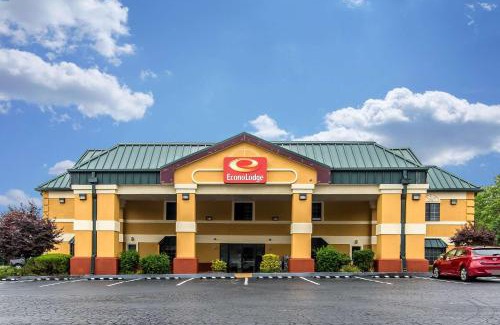 Berea Cabin | Econo Lodge Berea