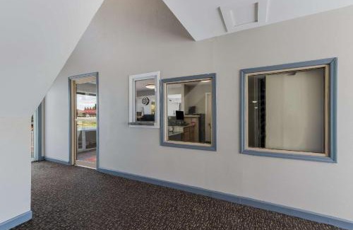 Havelock Cabin | Econo Lodge Cherry Point