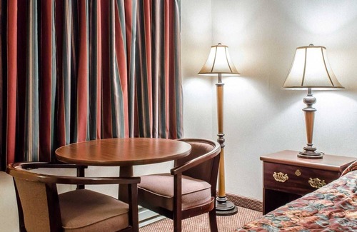 Frackville Hotel | Econo Lodge Frackville