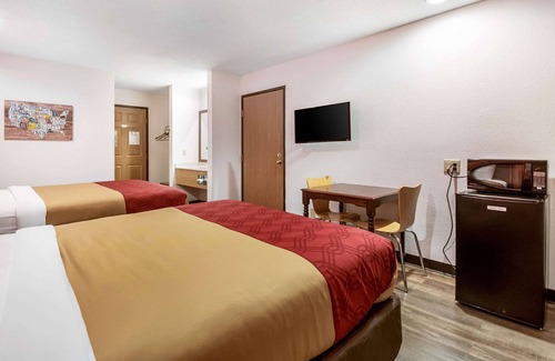 Franklin Hotel | Econo Lodge Franklin