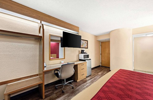 Pittsburg Hotel | Econo Lodge London North