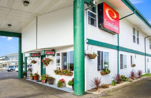 Newport Cabin | Econo Lodge Newport
