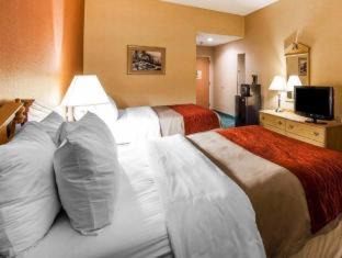 Newport Cabin | Econo Lodge Newport West
