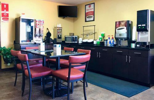 Purcell Cabin | Econo Lodge Purcell