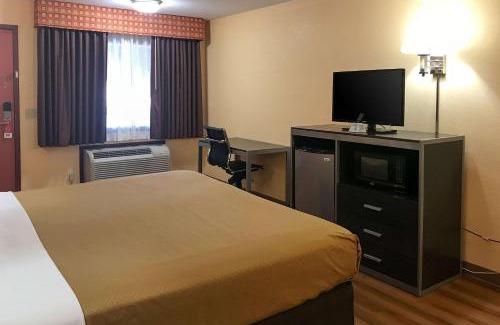 Purcell Cabin | Econo Lodge Purcell