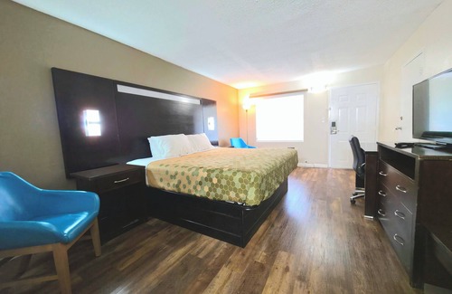 Lavonia Hotel | Econo Lodge