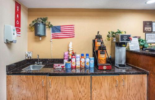 Princeton Cabin | Econo Lodge