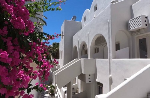 Perissa Apartment | Economy 4 persons Studio 30 meters from Perissa Beach