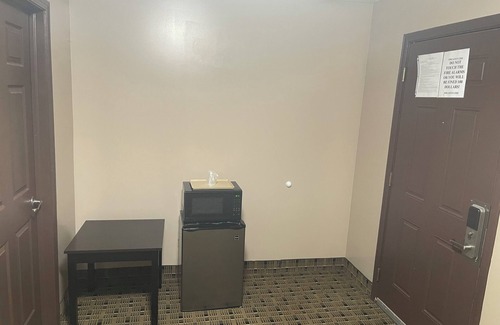 Edgewood Hotel | Economy Inn And Suites Ashtabula