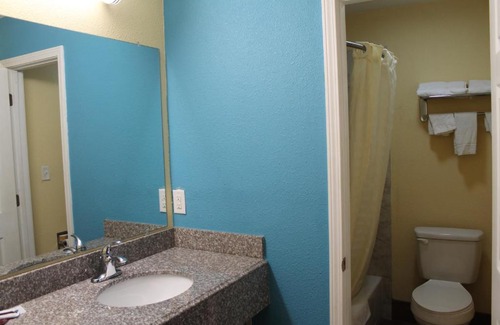 Pauls Valley Hotel | Economy Inn Express