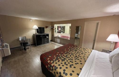 East Hartford Hotel | Economy Inn
