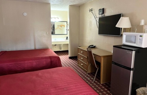 McCook Hotel | Economy Inn