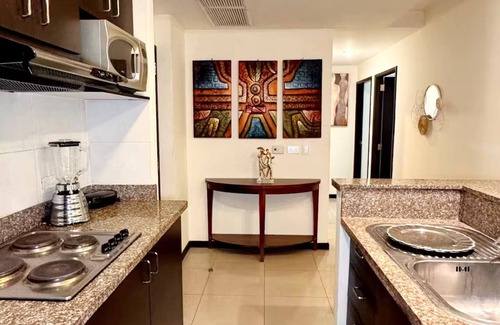 Simon Bolivar Apartment | Ecuabook Departamento Familiar Aeropuerto 504