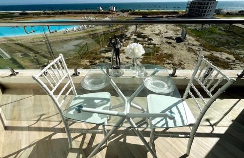 Coastal Region Apartment | Ecusuites Playa privada Room 1 Karibao