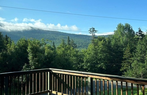 Montgomery Center Ski Chalet | Edelweiss! A Luxurious 5 Bed Ski Chalet 5 Mins to Jay Peak, Vermont