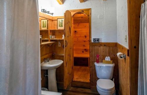 Annapolis Valley Hotel | Edelweiss Inn Nova Scotia