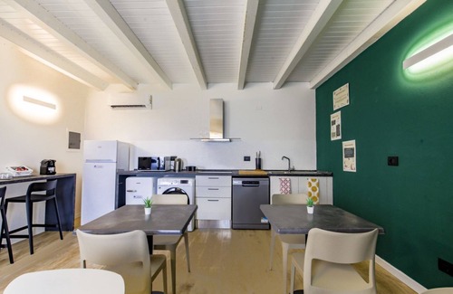 Belluno Apartment | Edelweiss - Room in nature with private bathroom