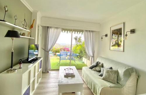 Villefranche-sur-Mer Apartment | Eden Barmassa