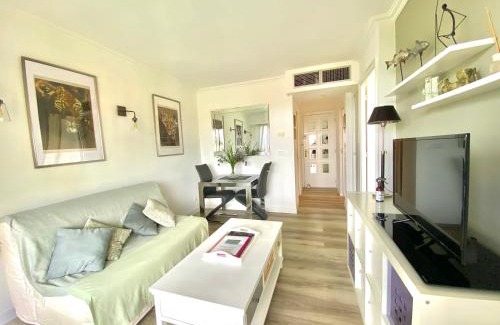 Villefranche-sur-Mer Apartment | Eden Barmassa