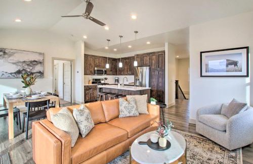 Wolf Creek House | Eden Home with Stunning View about 6 Mi to Skiing!