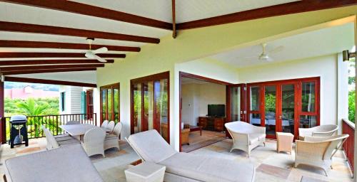 Eden Island Apartment | Eden Island, Beach front, Luxury, 3 Bed Ensuite, WiFi
