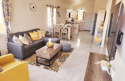 Discovery Bay House | Eden's Lodge - Your Home Away from Home