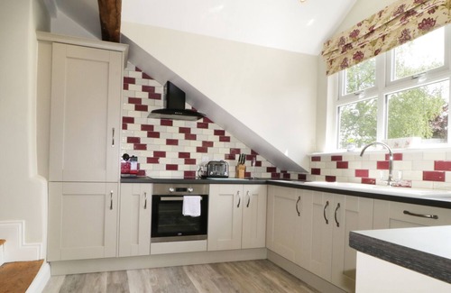 Warwick-on-Eden Cottage | EDENBANK COTTAGE, pet friendly, luxury holiday cottage in Carlisle