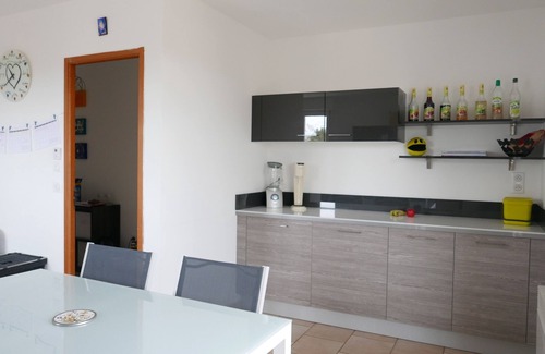 Ruelle-sur-Touvre House | Edgar's house - large 3 bedroom house for 6 people - 2 bathrooms