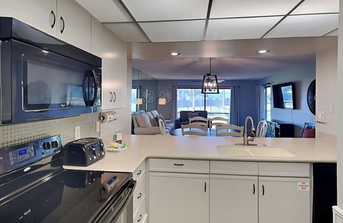 Panama City Beach Condo | Edgewater Villa #901 | Lake View