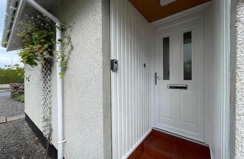 South Galson House | 'Edgewood' - spacious detached bungalow