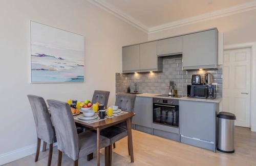 West End Apartment | Edinburgh City Centre 2 Bed Apartment