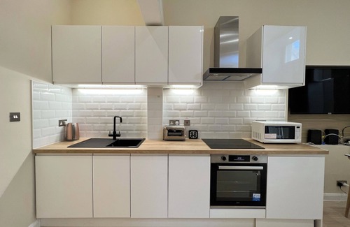 Tollcross Apartment | Edinburgh city centre 1Bed flat near Castle