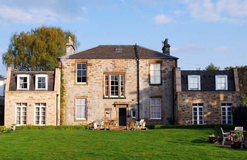 Eskbank House | Edinburgh, Dalkeith , Eskbank , vacation rental. S T LET LICENCE APL' MLOOO90P