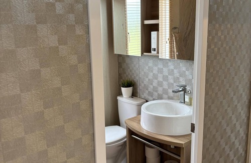 Port Seton Cabin | Edinburgh Lodge-Sleeps 6-Pet Friendly-Beach&Views