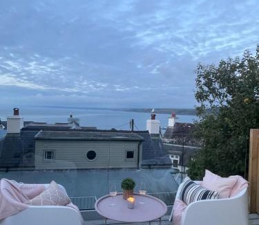 New Quay House | Efail Fach
