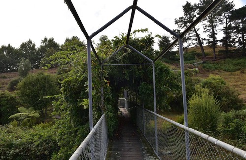 Waitomo Caves Boat Rental | Effort Unit Waitanic Park Waitomo Woodlyn Park