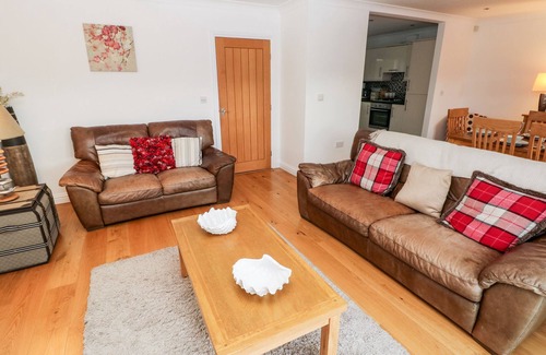 Milford Haven Cottage | EGRET, pet friendly, character holiday cottage in Milford Haven