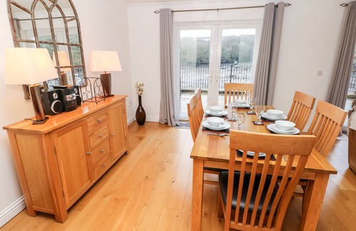 Milford Haven Cottage | EGRET, pet friendly, character holiday cottage in Milford Haven