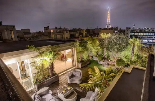16th Arrondissement House | Eiffel Tower - Penthouse Trocadéro