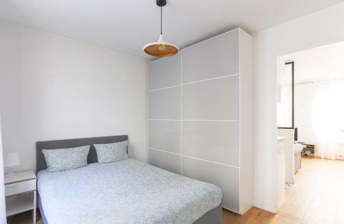 Faubourg Saint-Germain Apartment | Eiffel Tower Royal Apartment