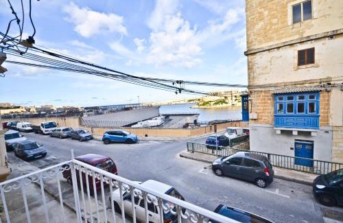 Birgu House | Eight Point Living BR6