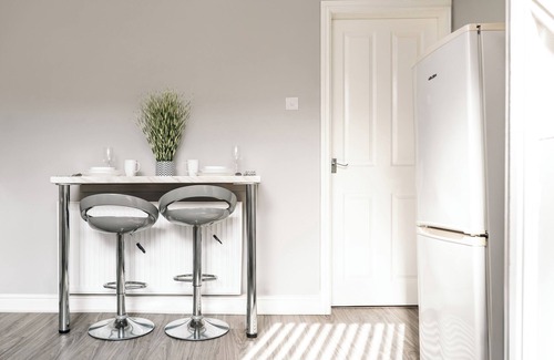 Belle Vue House | Eithad Co-op Live Old Trafford Free Parki… - 17180
